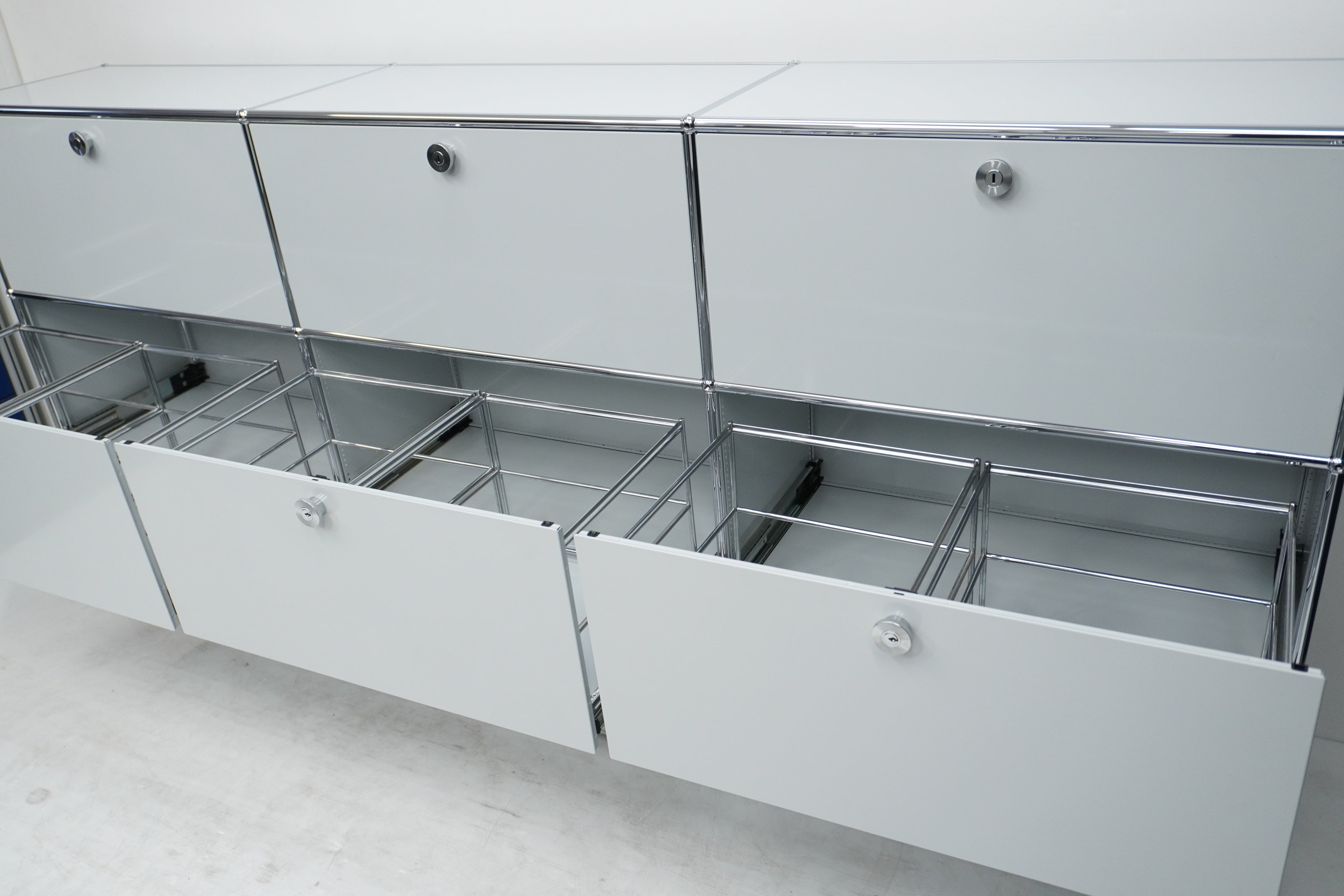 USM Haller Regal 3x3 lichtgrau