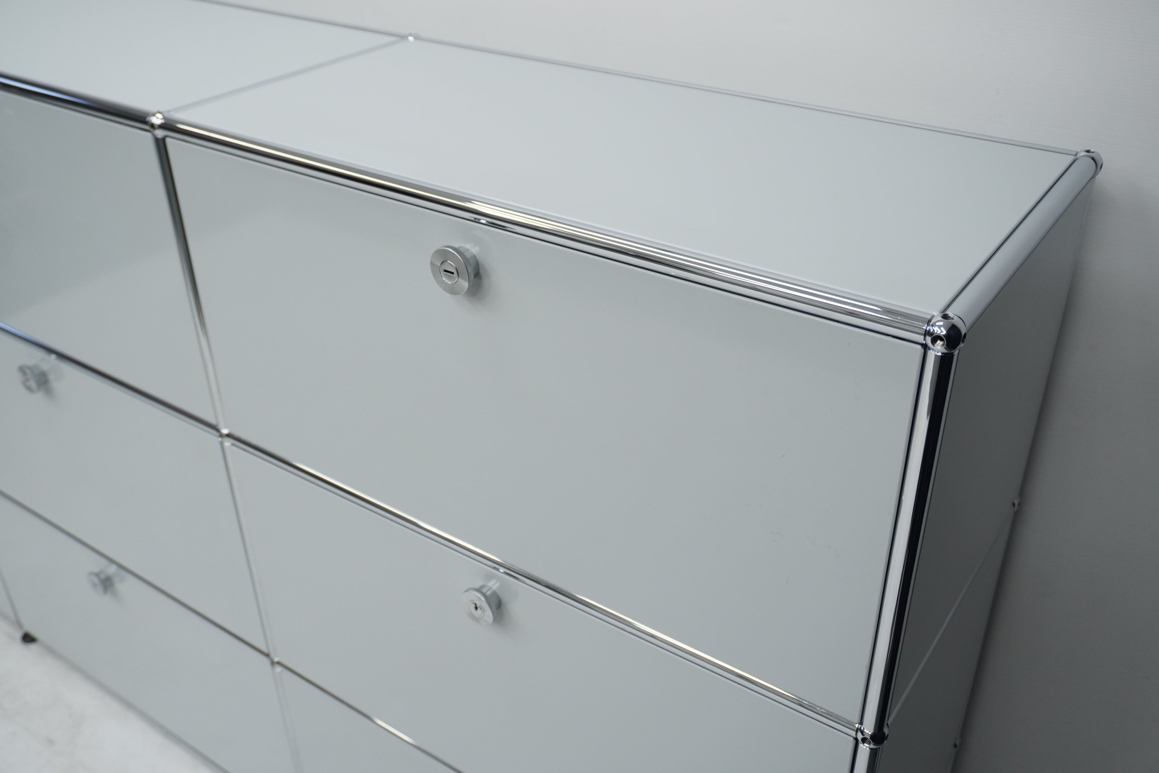 USM Haller Regal 3x3 lichtgrau