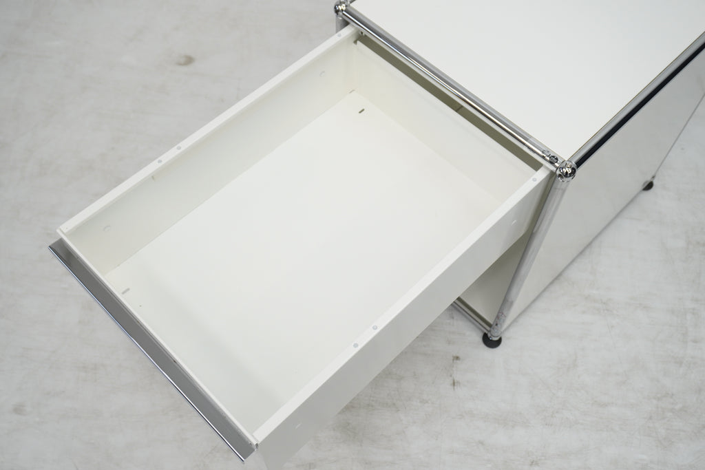 USM Haller Regal Nachttisch Korpus reinweiss