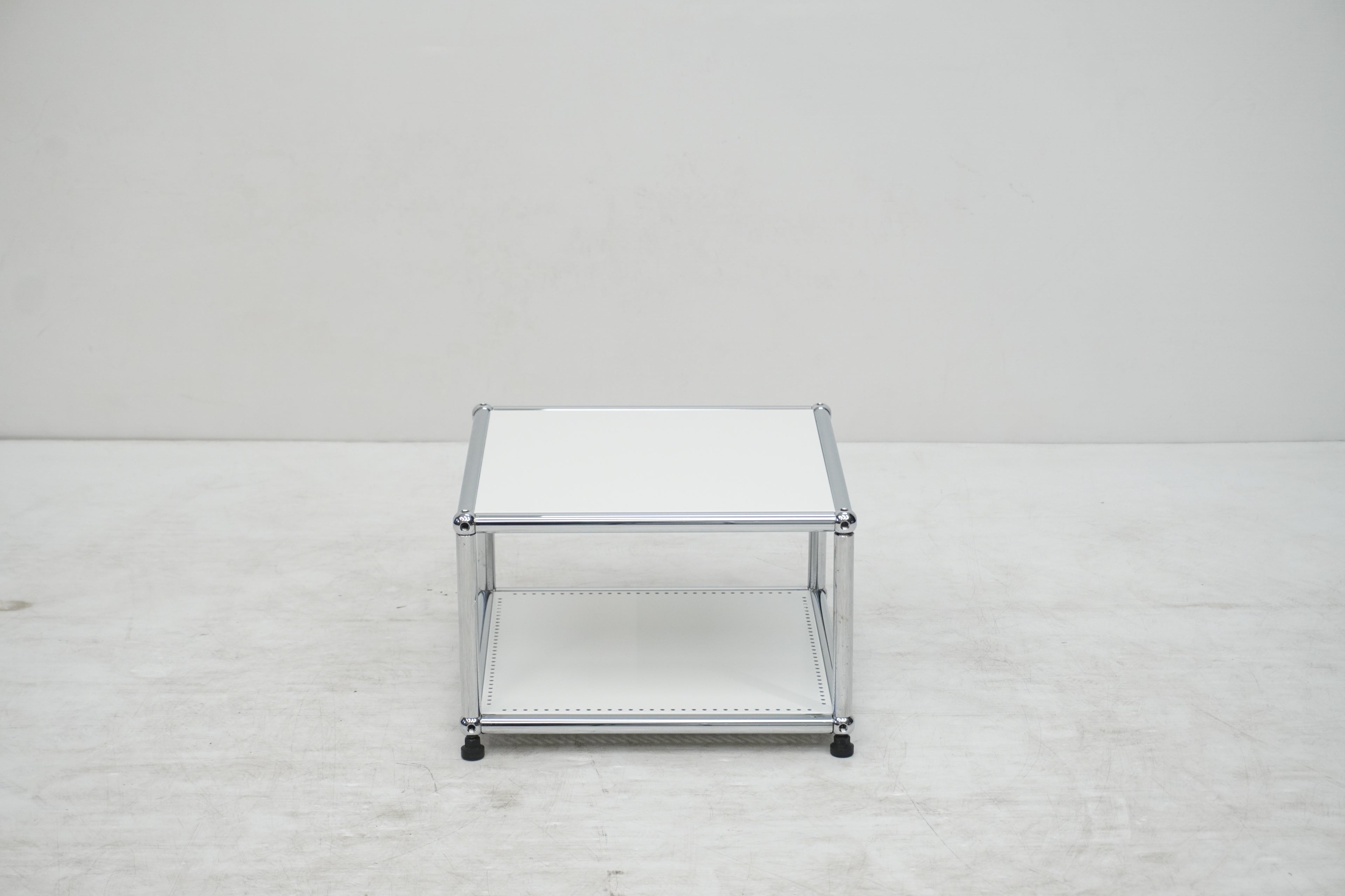 USM Haller Clubtisch reinweiss 35x35x20cm