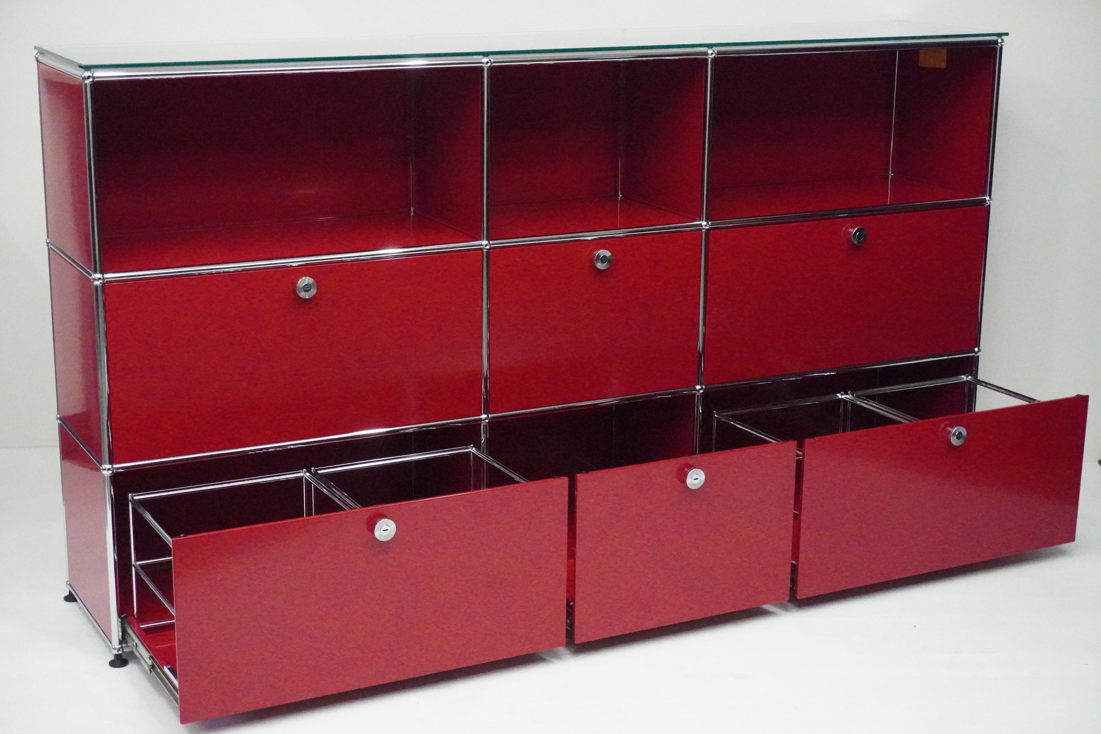 USM Haller Regal 3x3 rubinrot