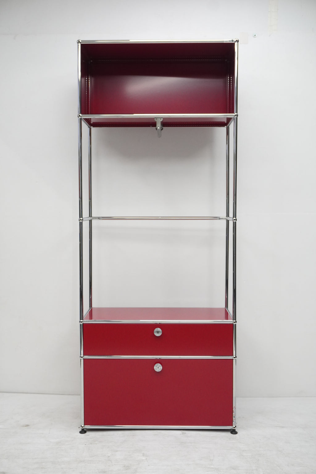 USM Haller Regal Garderobe 75x35x188 rubinrot