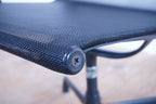 Vitra Eames Alu Chair EA108 Netz schwarz