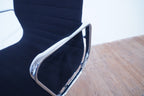 Vitra Eames Alu Chair EA117 Hopsak nero