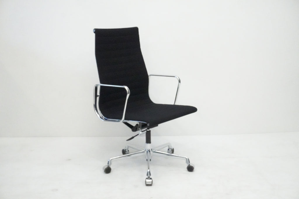 Vitra Eames Alu Chair EA119 Hopsak nero