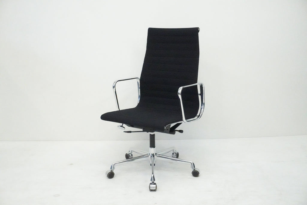Vitra Eames Alu Chair EA119 Hopsak nero