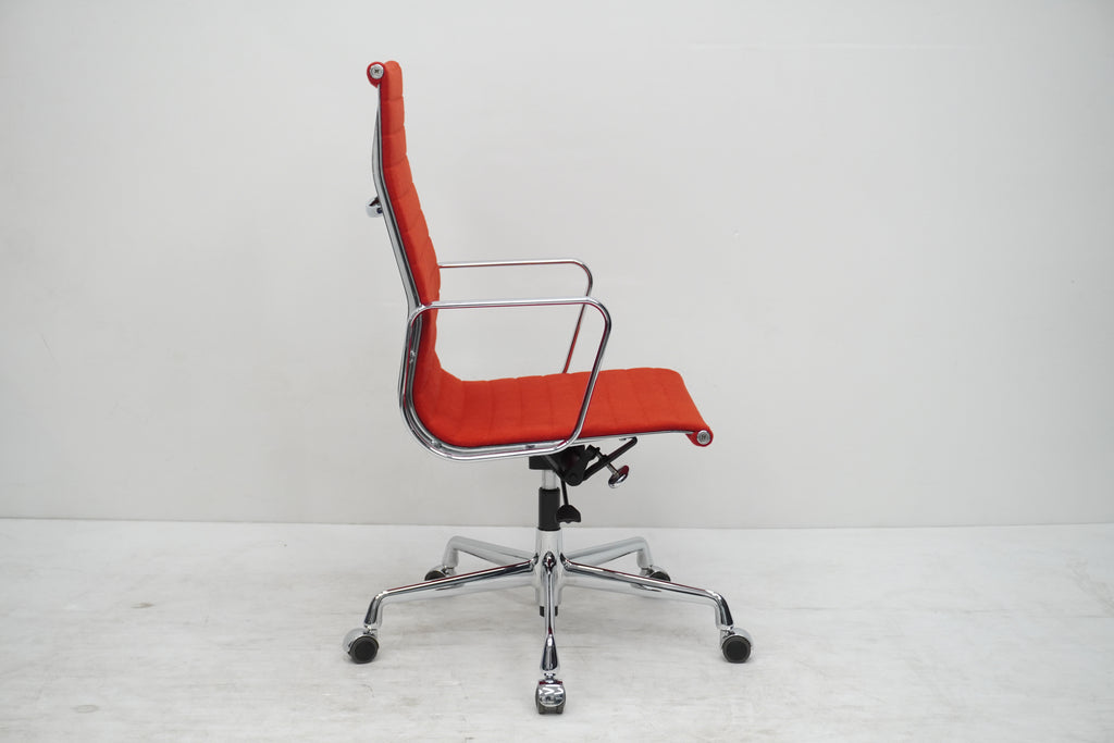Vitra Eames Alu Chair EA119 Hopsak rot