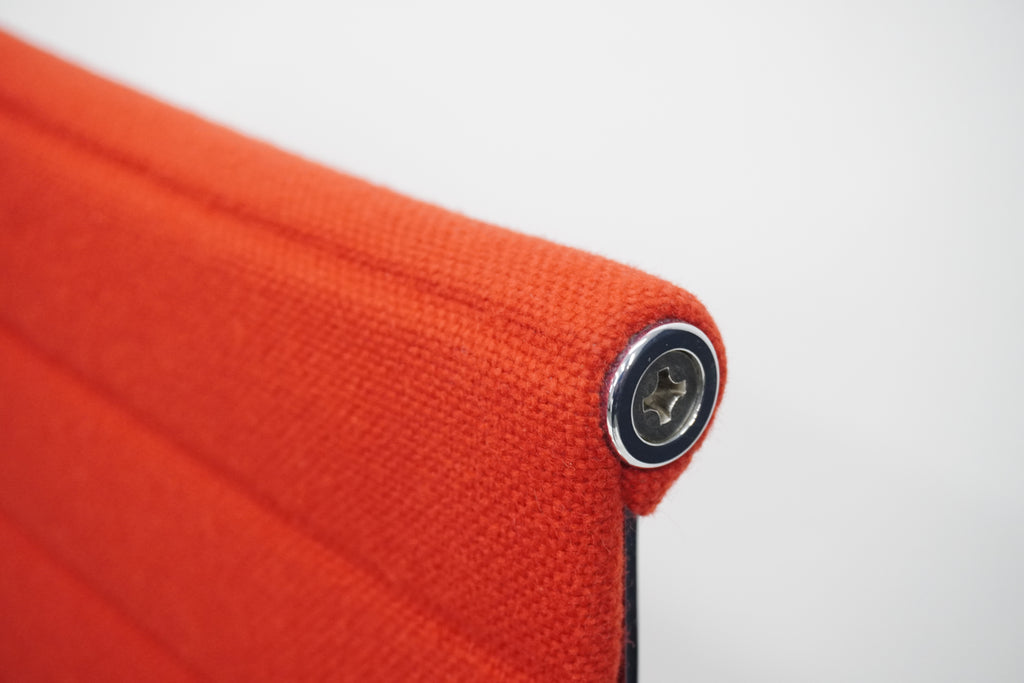 Vitra Eames Alu Chair EA119 Hopsak rot