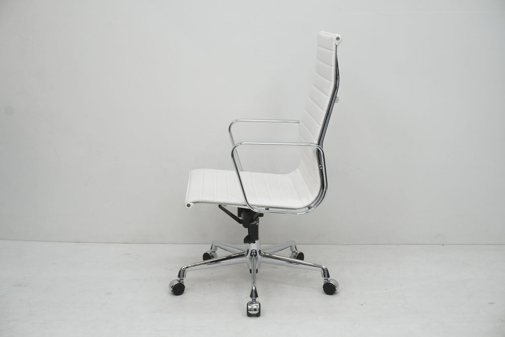 Vitra Eames Alu Chair EA119 Kunstleder weiss