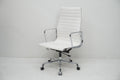 Vitra Eames Alu Chair EA119 Kunstleder weiss