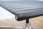 Vitra Eames Aluminium Chair Lounge EA124 & EA125 Leder schwarz
