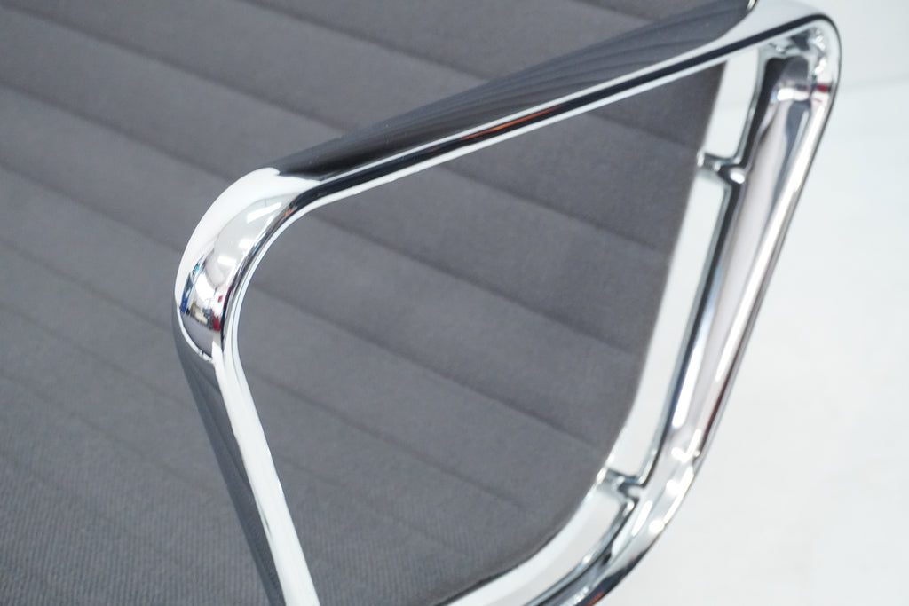 Vitra Eames Aluminium Chair Lounge EA124 & EA125 Hopsak grau
