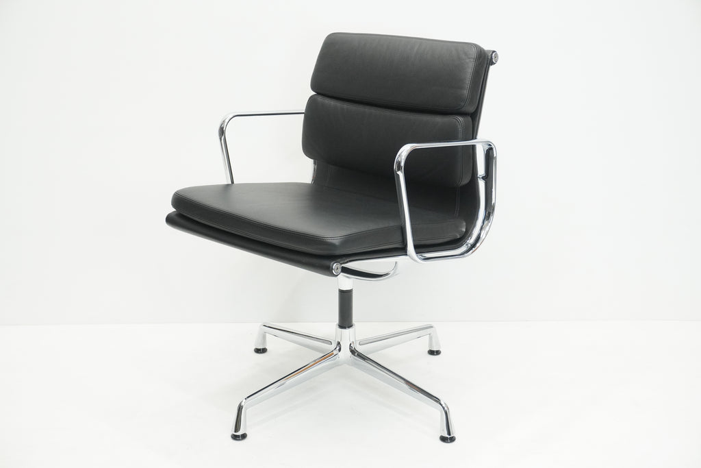 Vitra Eames Soft Pad EA208 Leder nero