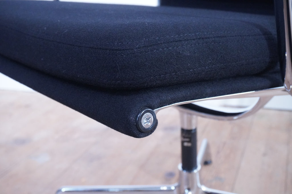Vitra Eames Alu Chair EA208 Stoff schwarz