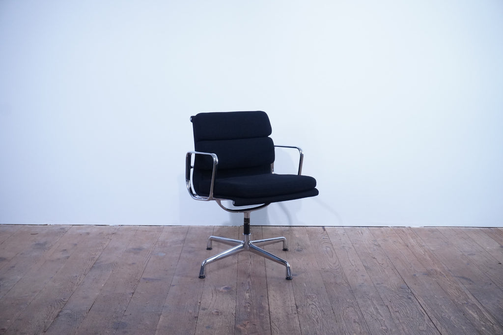 Vitra Eames Alu Chair EA208 Stoff schwarz