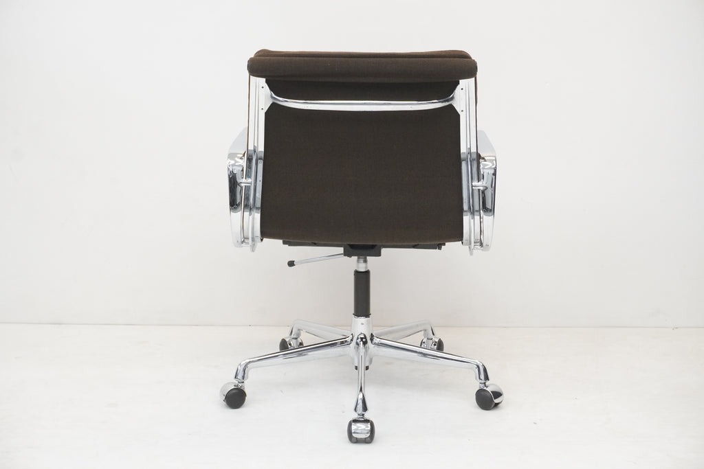 Vitra Eames Alu Chair EA217 Hopsak braun