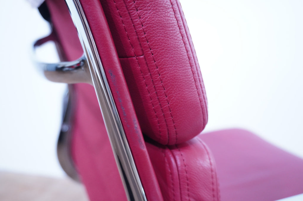 Vitra Eames Soft Pad Chair EA217 Leder rot