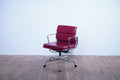 Vitra Eames Soft Pad Chair EA217 Leder rot