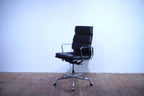 Vitra Soft Pad EA219 Leder chocolate Kontrastnaht