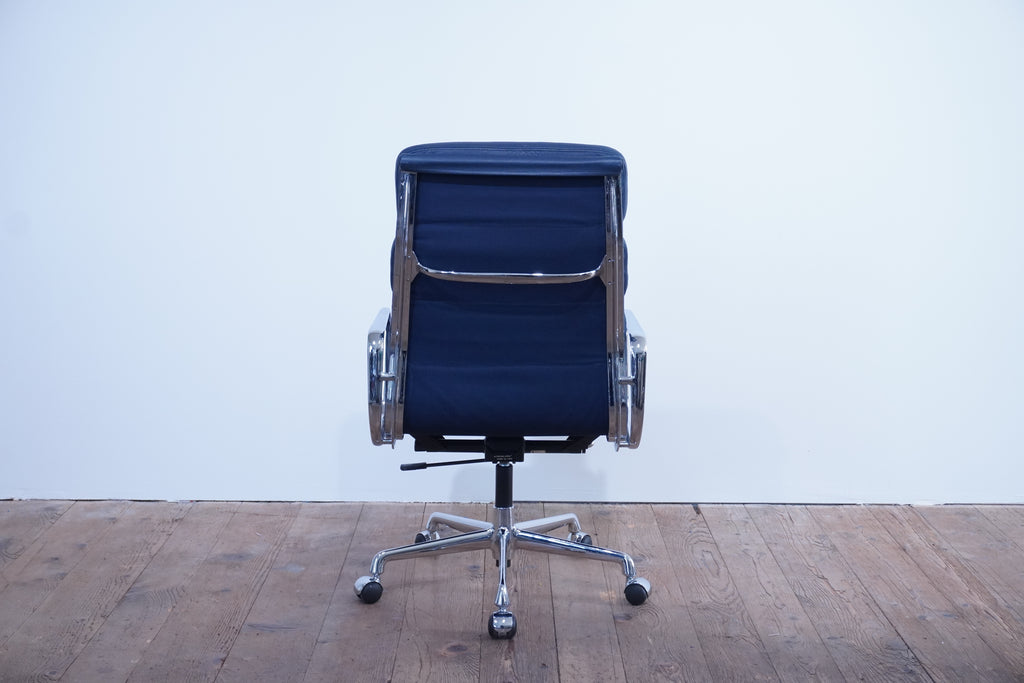 Vitra Eames Soft Pad EA219 Leder dunkelblau