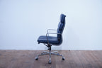 Vitra Eames Soft Pad EA219 Leder dunkelblau