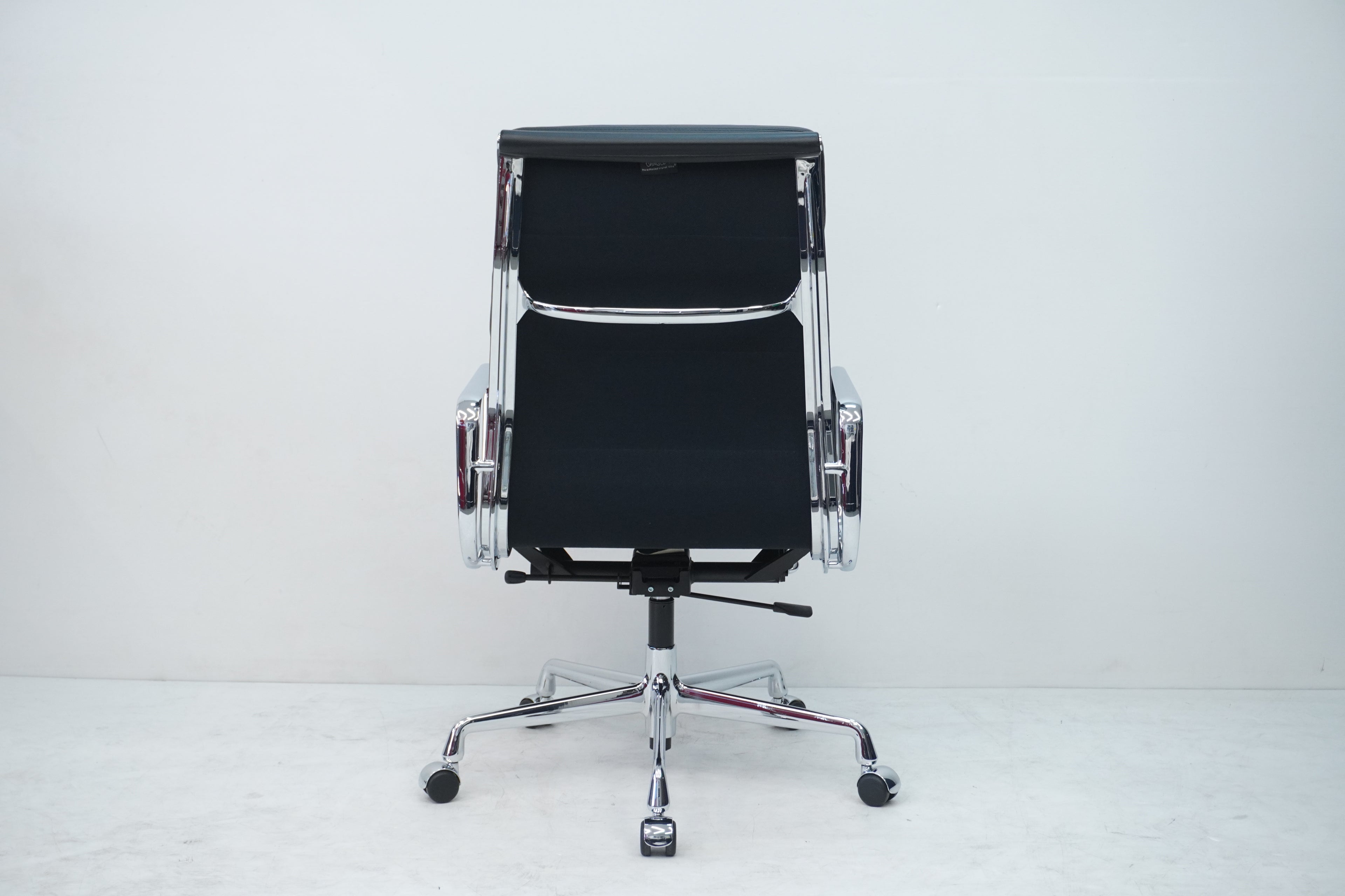 Vitra Eames Soft Pad EA219 Leder nero