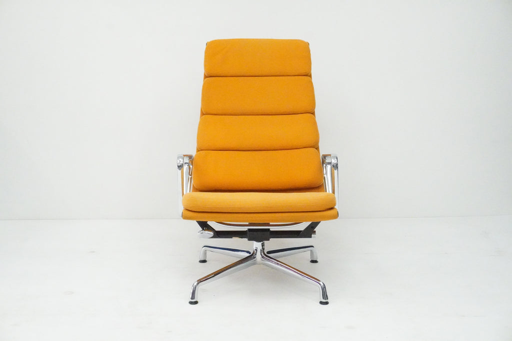 Vitra Eames Soft Pad Lounge Chair EA222 goldgelb