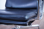 Vitra Eames Soft Pad Lounge Chair EA222 Leder nero