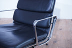 Vitra Eames Soft Pad Lounge Chair EA222 Leder nero