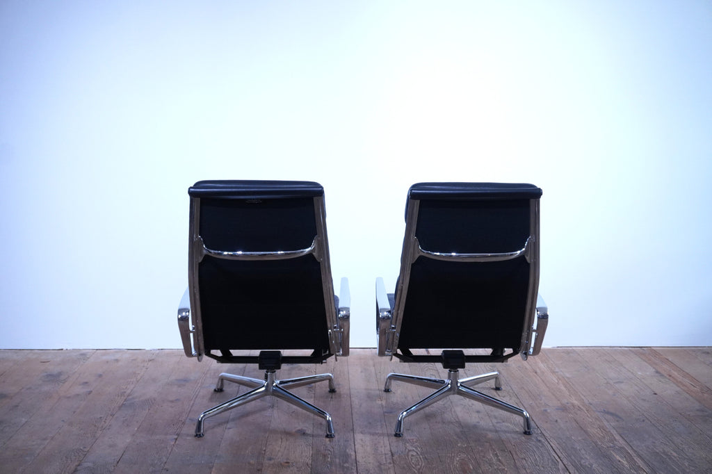 Vitra Eames Soft Pad Lounge Chair EA222 Leder nero