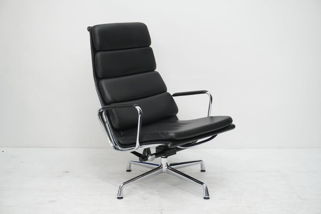 Vitra Eames Soft Pad Lounge Chair EA222