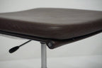 Vitra Hocker auf Rollen EA223 Leder braun