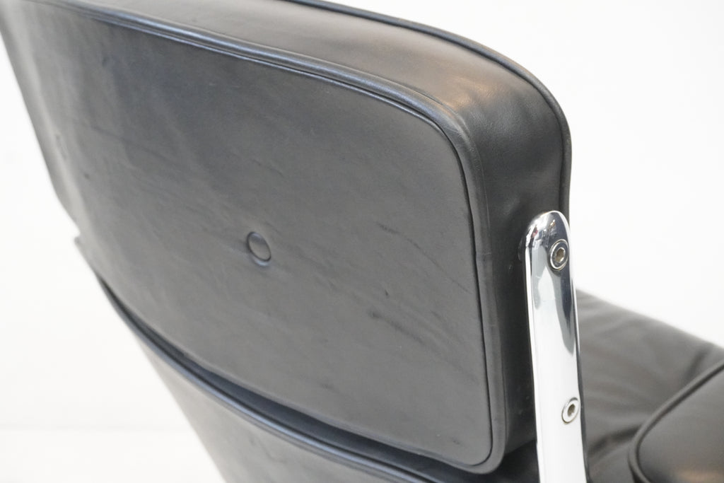 Vitra Eames Lobby Chair ES104 nero