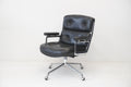 Vitra Eames Lobby Chair ES104 nero