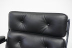 Vitra Eames Lobby Chair ES105 Time Life Chair Leder nero
