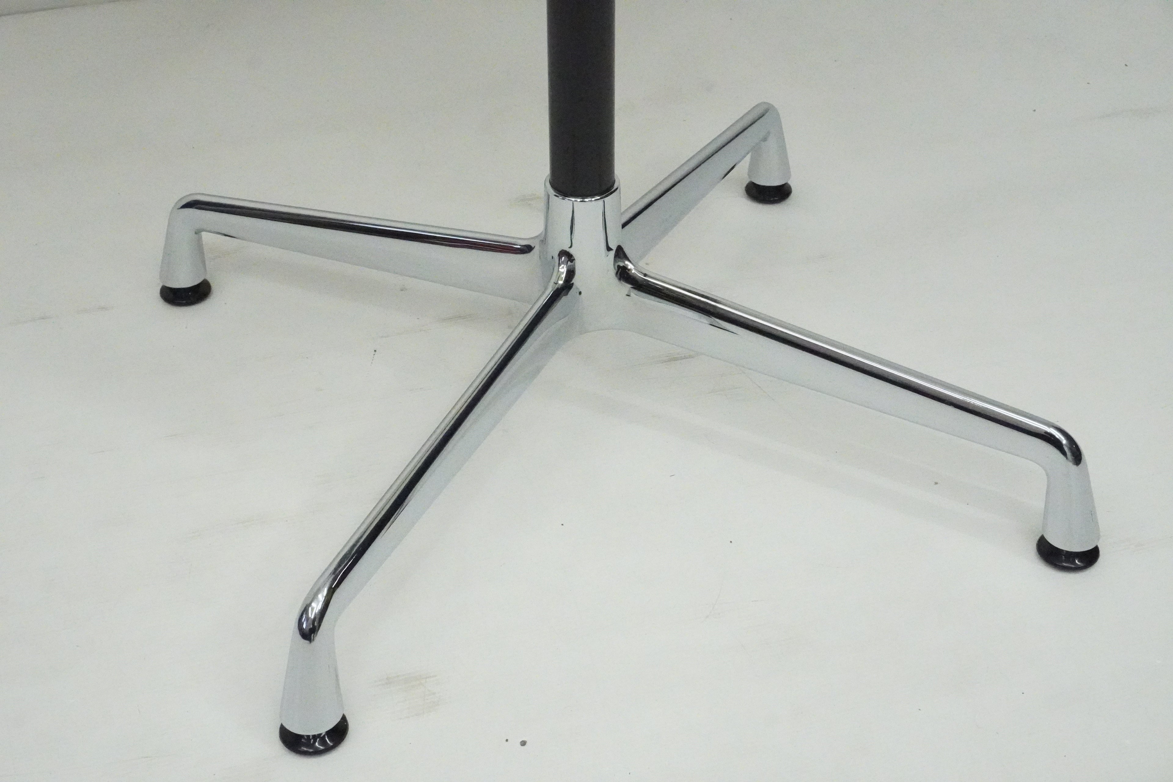 Vitra Eames Contract Bistro Table