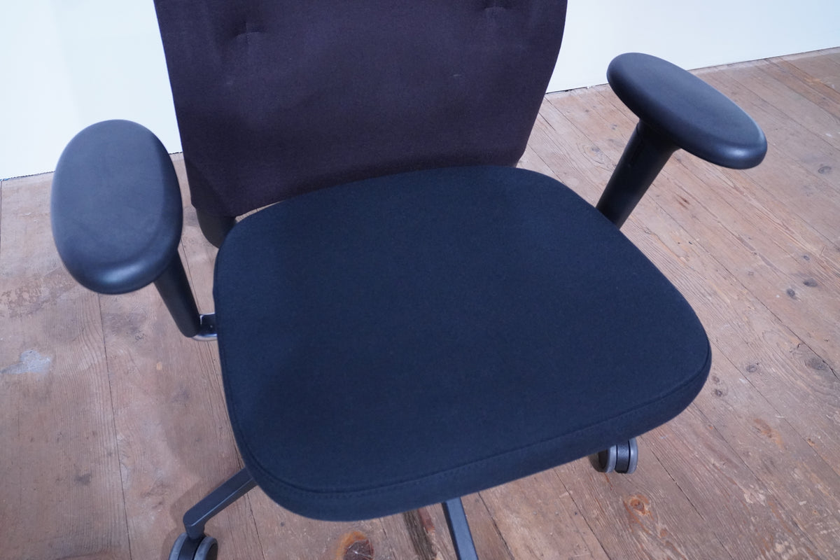 Vitra ID Trim Bürostuhl Stoff schwarz-braun