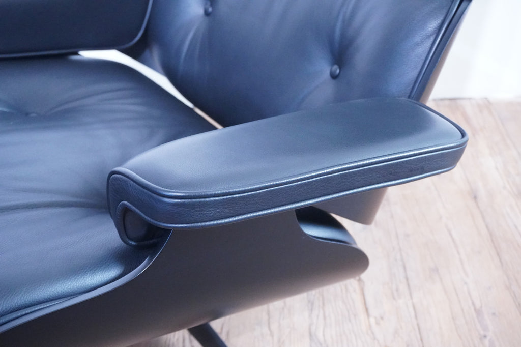 Vitra Eames Lounge Chair neue Masse Leder nero