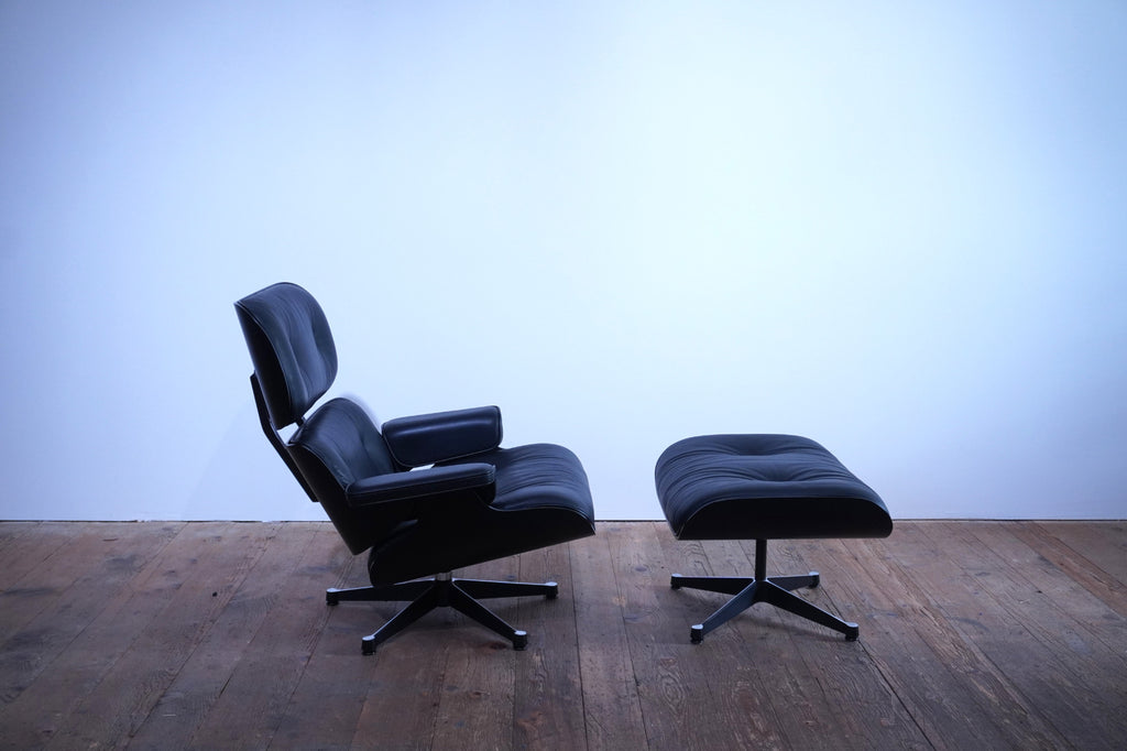 Vitra Eames Lounge Chair neue Masse Leder nero