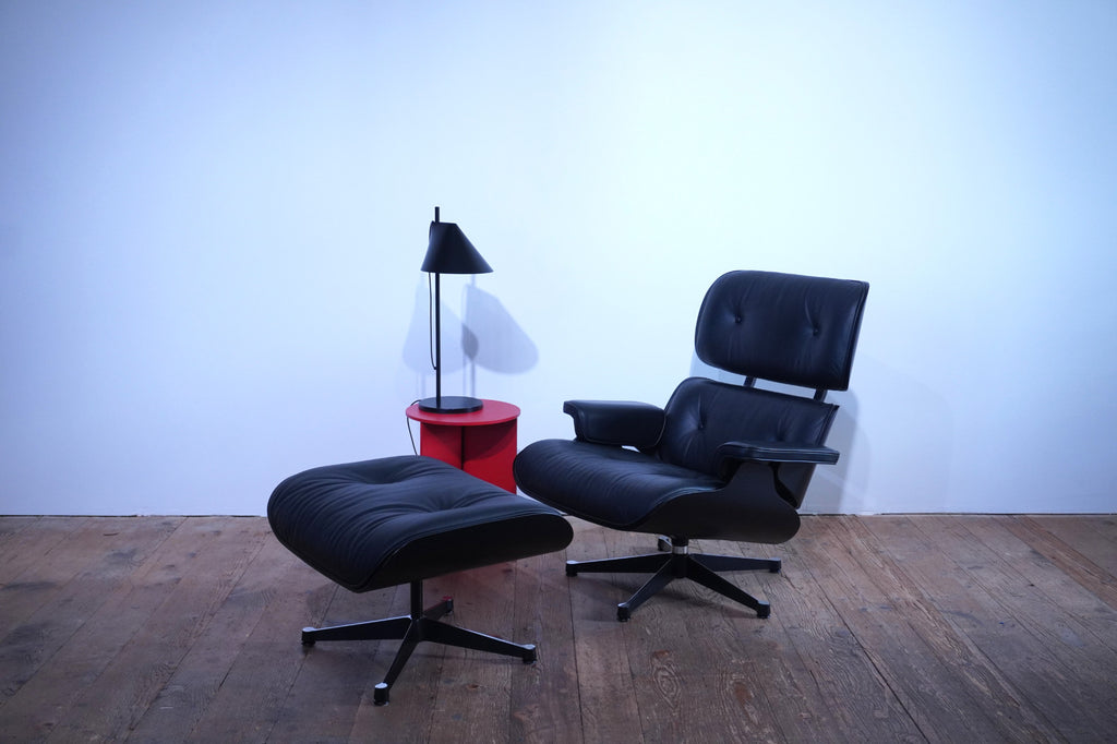 Vitra Eames Lounge Chair neue Masse Leder nero