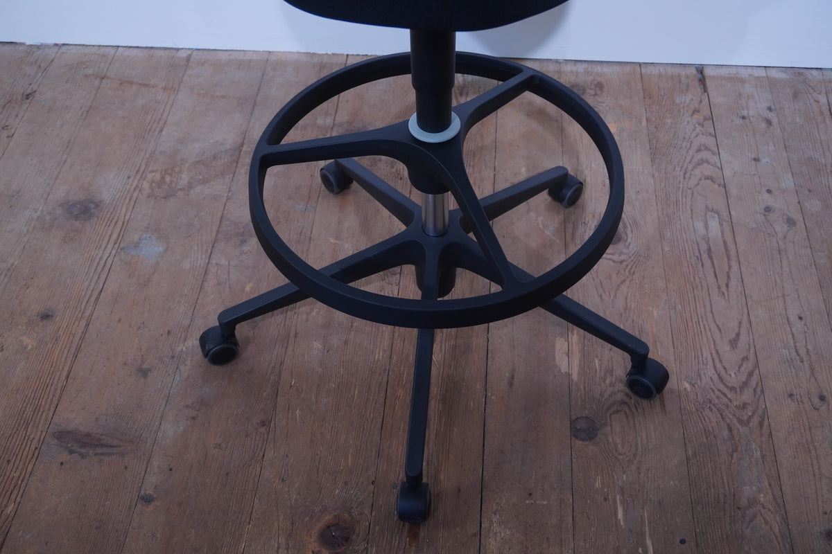 Vitra Pivot High Stool Bürostuhl Counterstuhl Hochstuhl