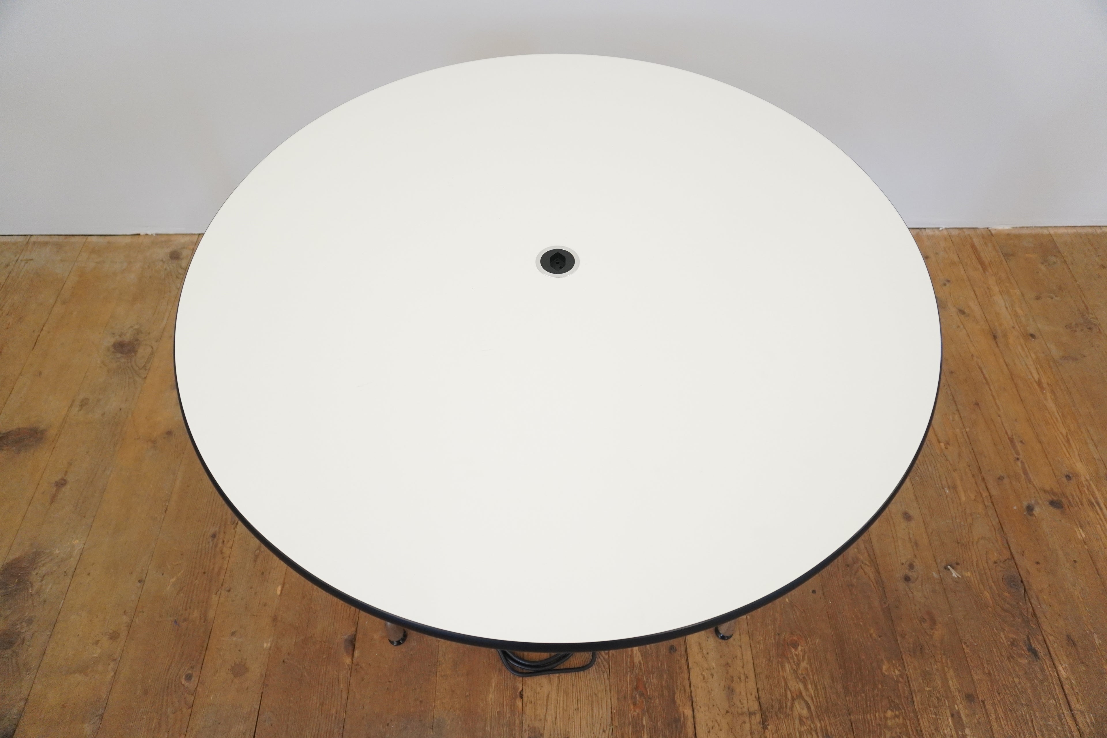 Vitra Segmented Table 110cm weiss