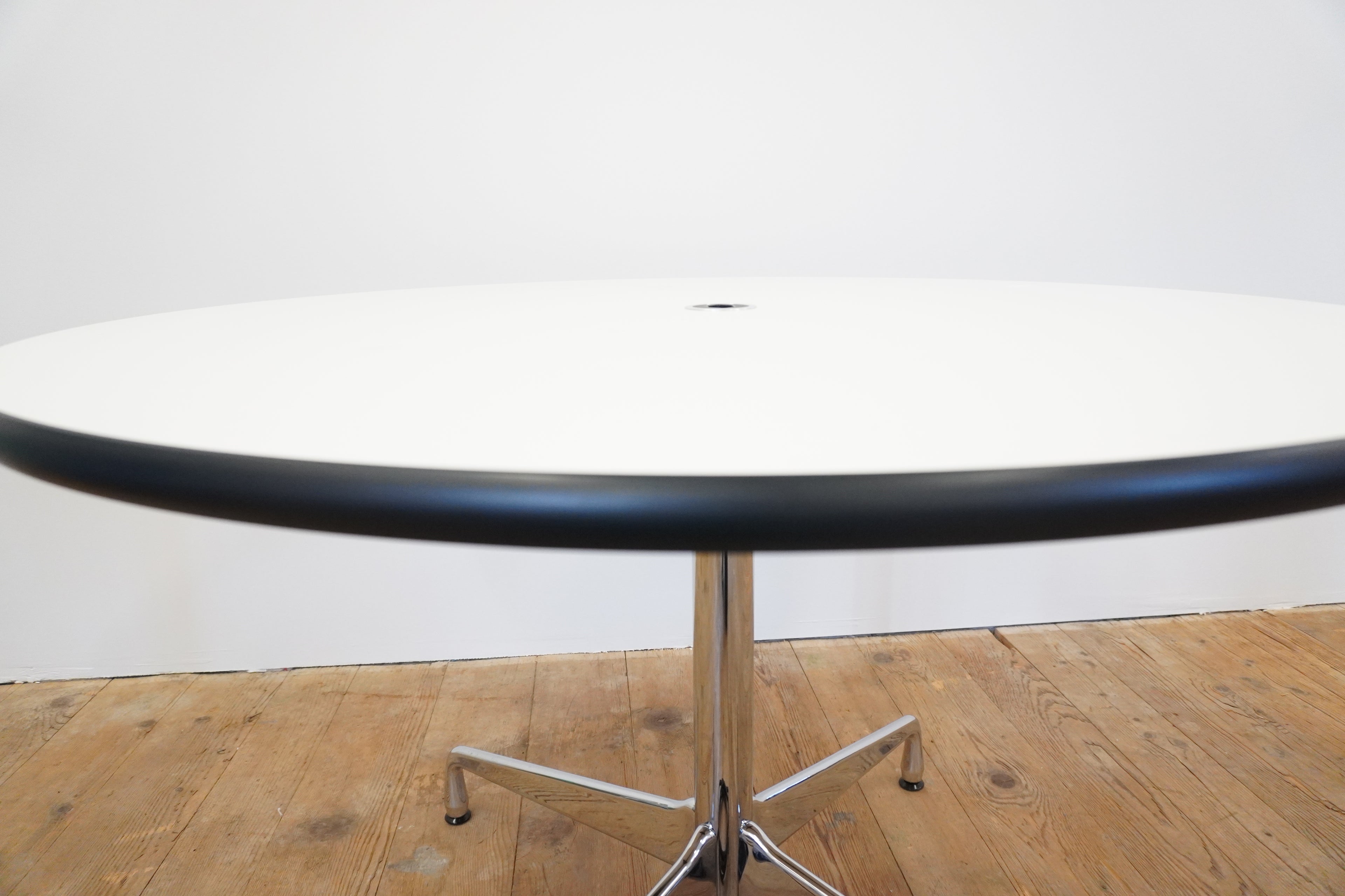 Vitra Segmented Table 110cm weiss