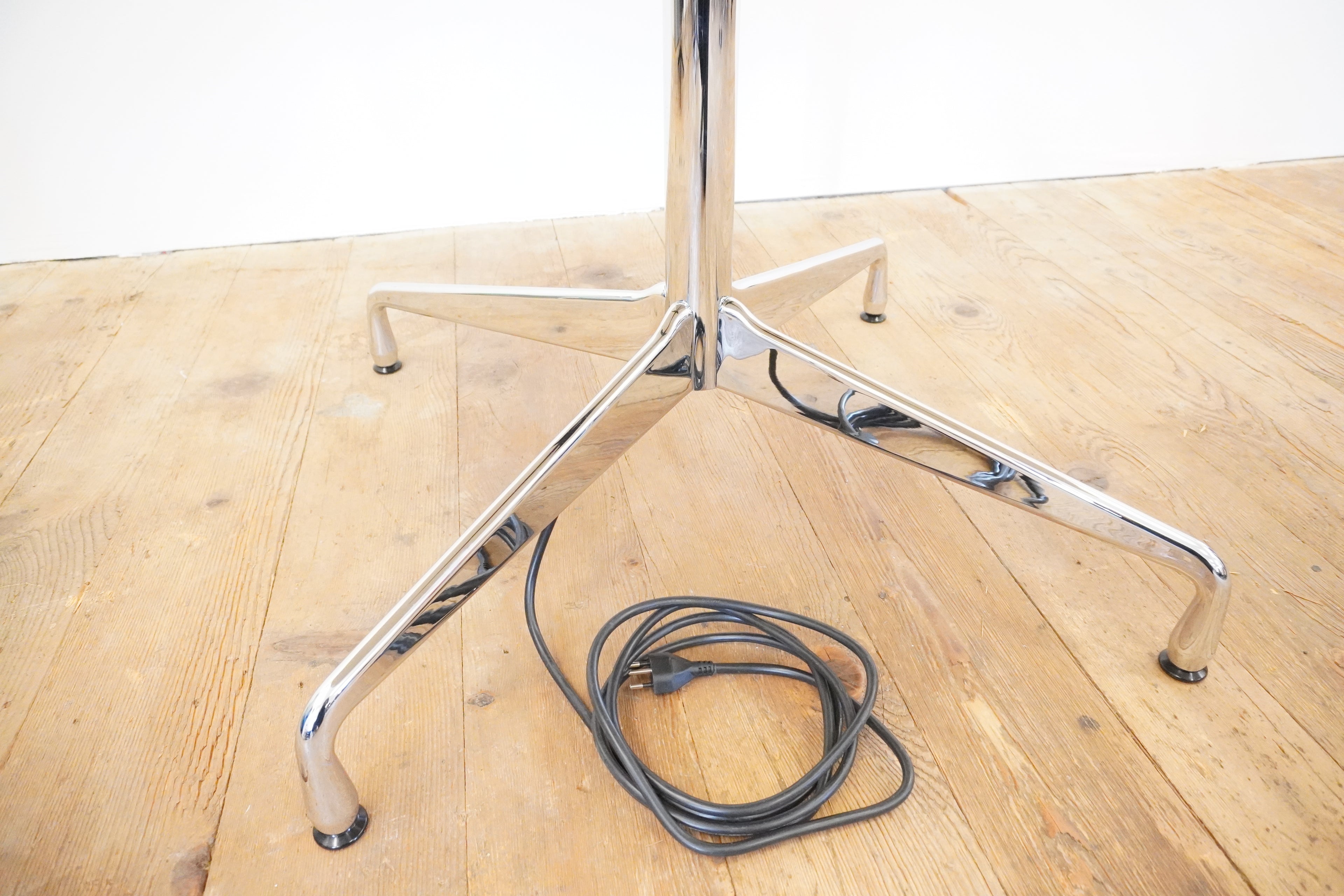 Vitra Segmented Table 110cm weiss