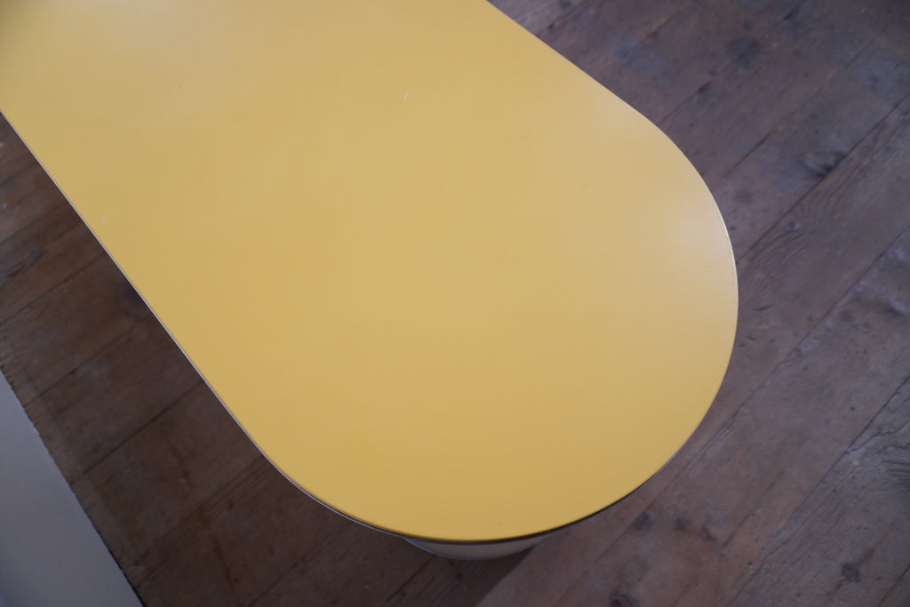 Pastoe Design Sideboard mit Schiebetüren gelb