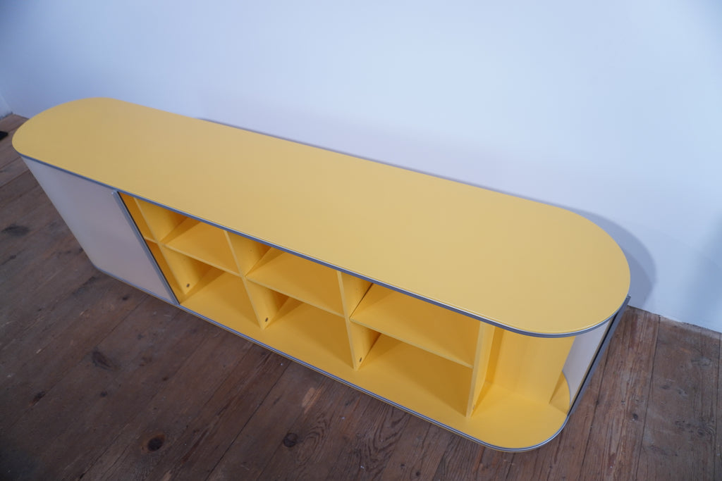 Pastoe Design Sideboard mit Schiebetüren gelb