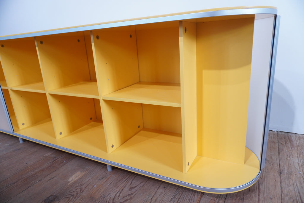 Pastoe Design Sideboard mit Schiebetüren gelb